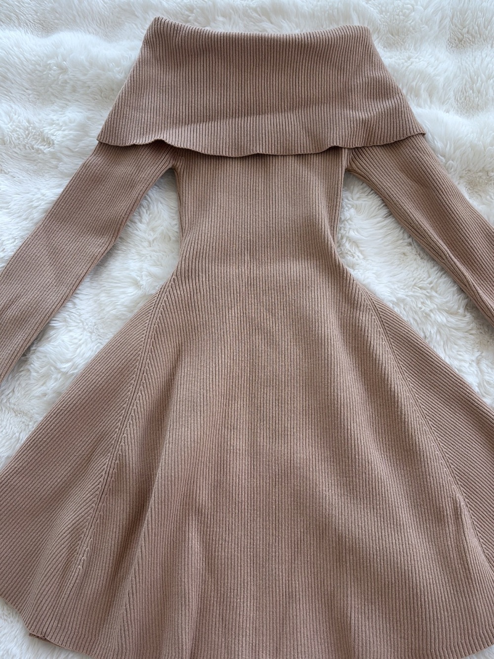 Windsor Taupe Off-Shoulder Ribbed Fit-and-Flare Dress - Picture 3 of 5